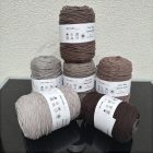 076 - Dolphin Gray acryl yarn 400 grams