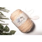 085 - Rosewhite acryl yarn 400 grams