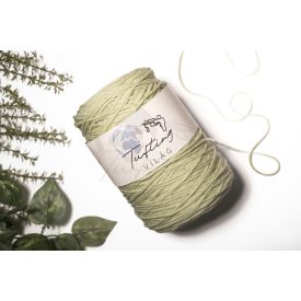 091 - Bay green acryl yarn 400 grams