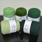 091 - Bay green acryl yarn 400 grams