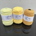 100 - Elder white acryl yarn 400 grams