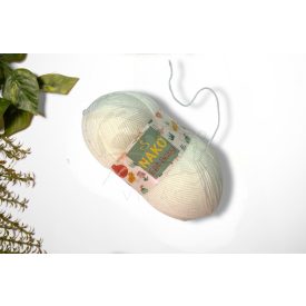 02. Nako Elit Baby - Törtfehér 300