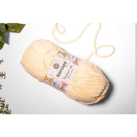 04. Yumurcak K349 – Elderflower White